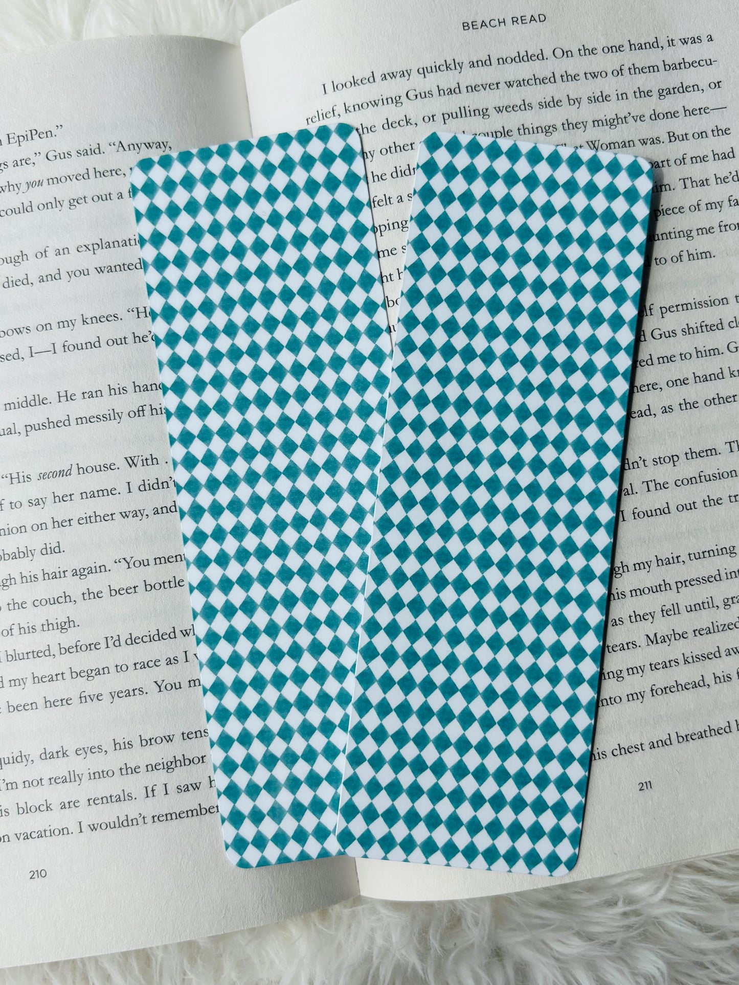 green diamond pattern | bookmark | bookworm | gifts for her | gifts for book lover | minimalist bookmark | book club