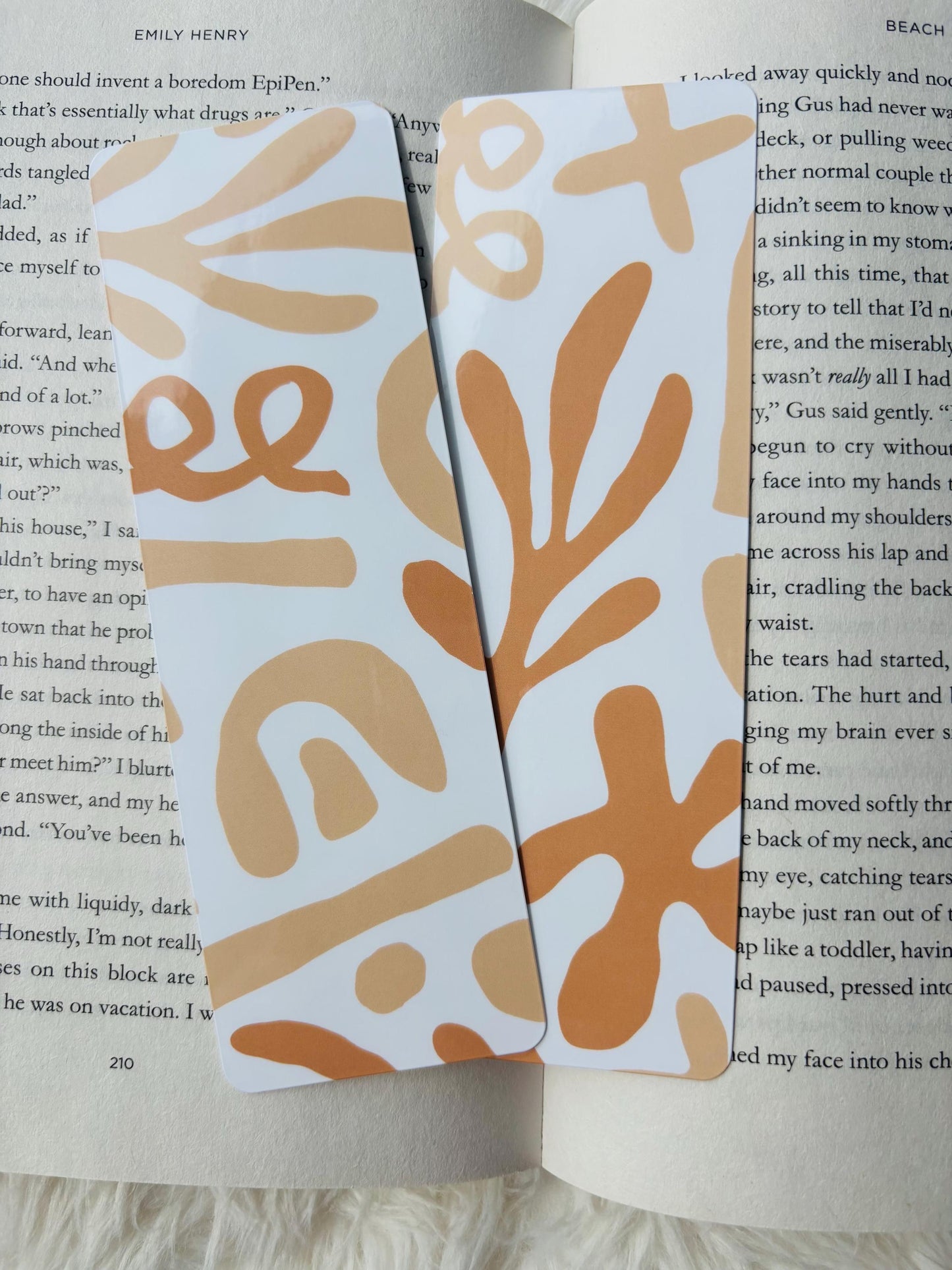 Abstract orange | bookmark | minimalist | readers | bookworm | book lovers | gifts for her | bookish