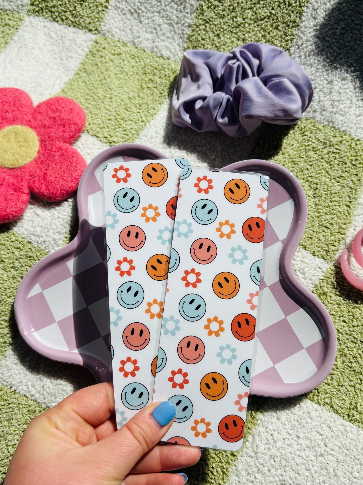 retro smiley bookmark | colorful | groovy | happy | good vibes | fun bookmark | cute