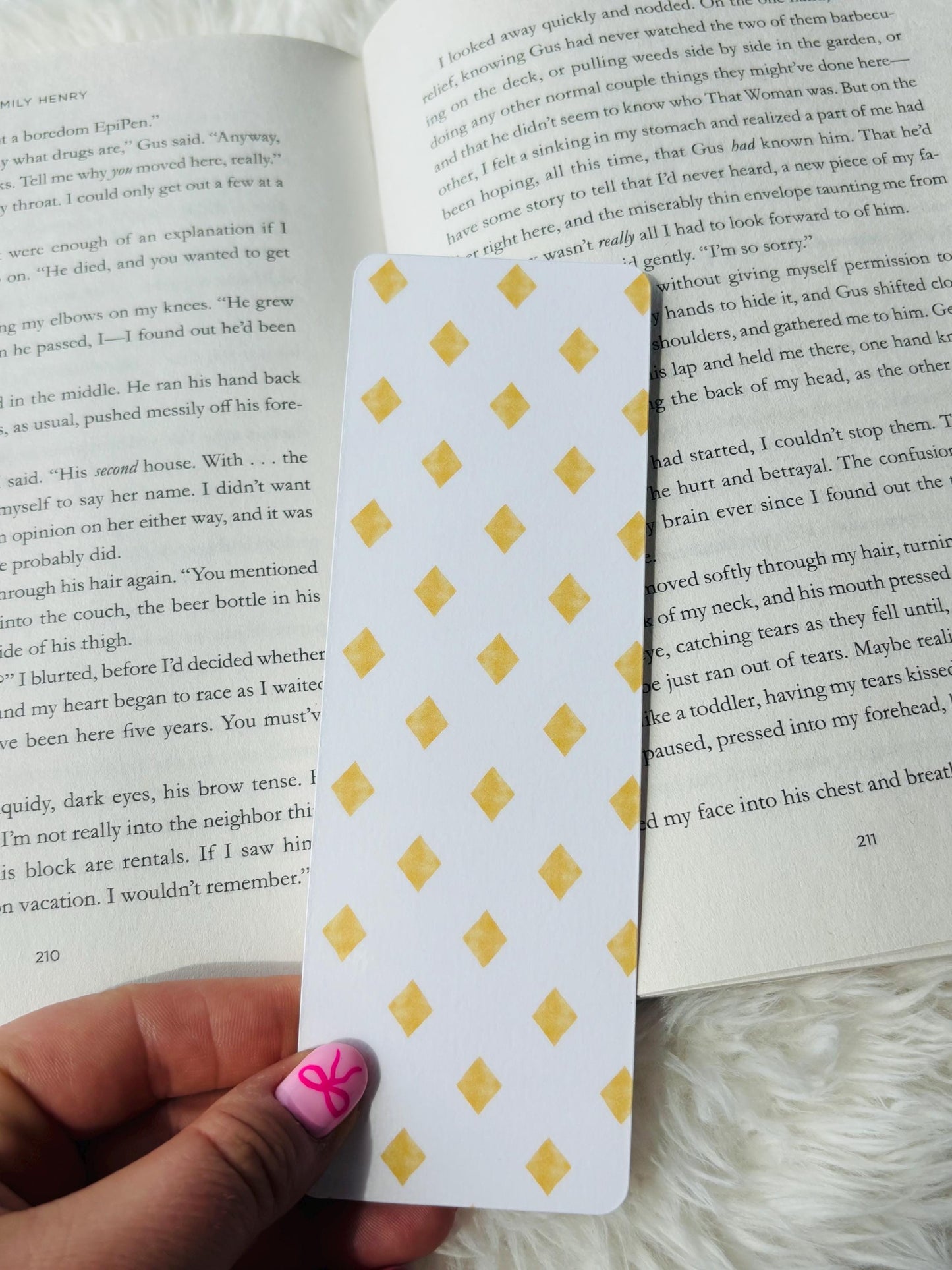diamond design | bookmark | minimalist | readers | bookworm | book lovers | gifts for her | bookish
